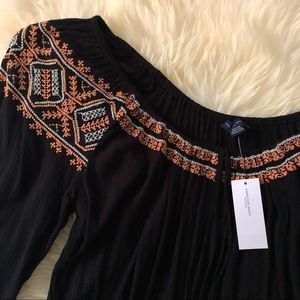 American Eagle Peasant Top